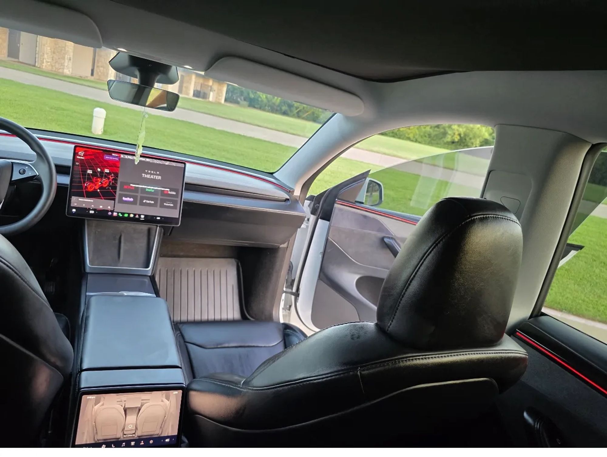 tesla model y 2026 7SAYGDED5TA416181 image tesla model y 2026 7SAYGDED5TA416181 image